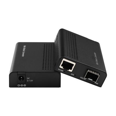 미니 10G 미디어 컨버터 관리 불필요 SFP+ 광섬유 대 10GBase-T 랙 마운트 가능 CE