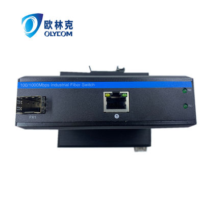 견고한 미디어 변환기 Poe 15.4W 30W 10/100m 빠른 이더넷 관리되지 않은 Ce Din Rail